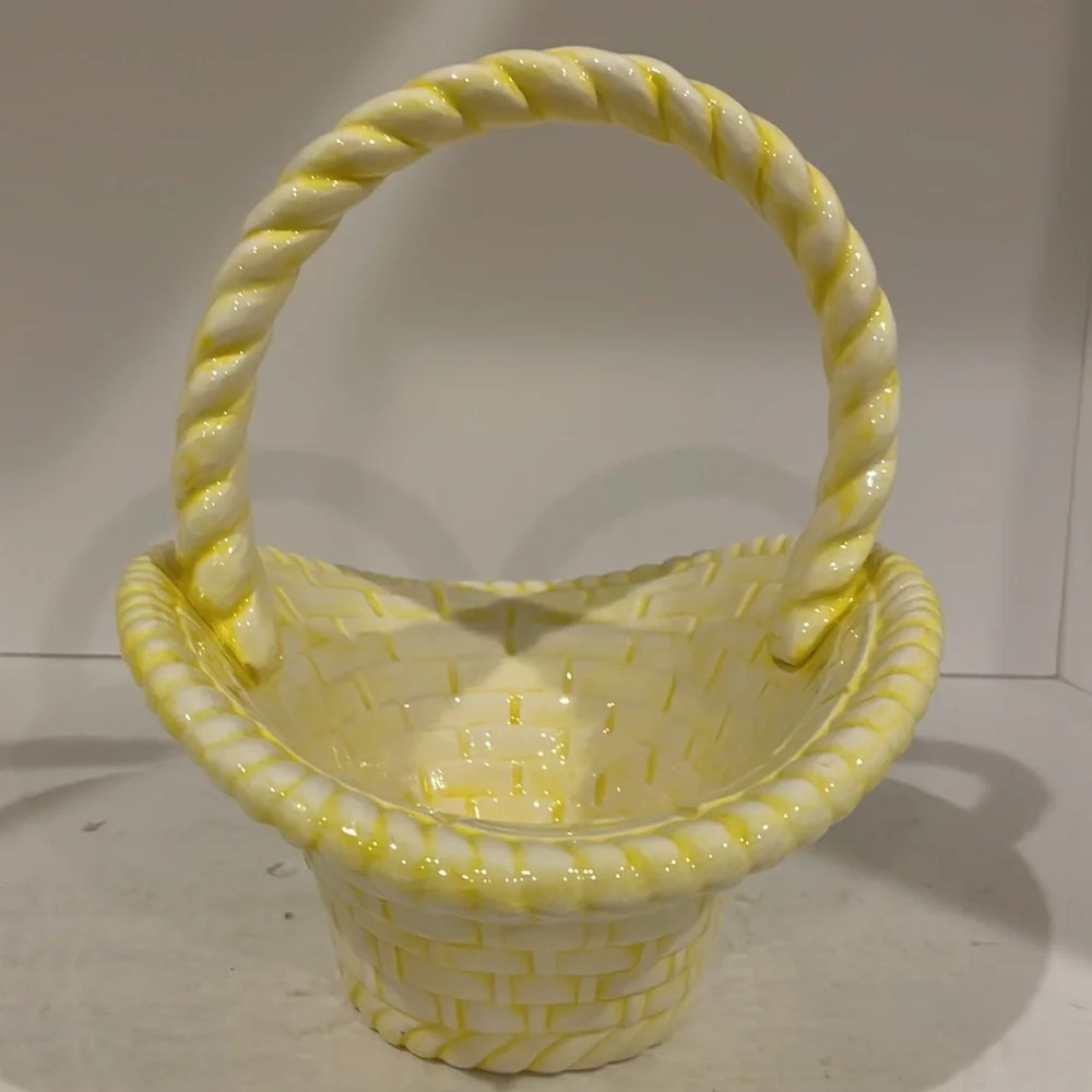 Handmade Vintage 1974 Ceramic Easter Basket - Picture 2 of 5